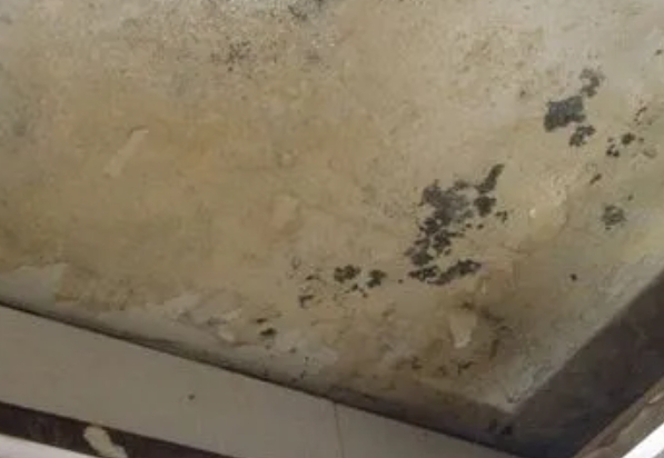 赛罕阳台漏水维修公司分享下赛罕卫生间渗水维修需要注意哪些问题。